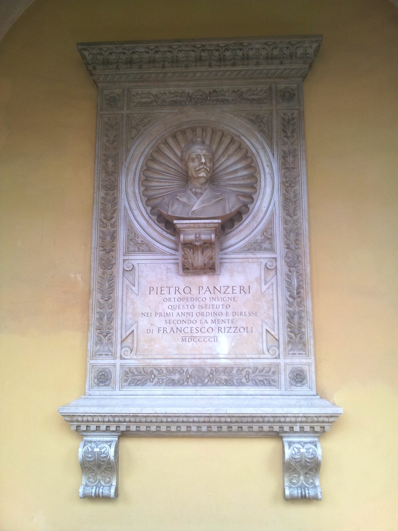 Pietro%20Panzeri%27s%20monument%2C%20Istituto%20Rizzoli%2C%20Bologna%20-%2001.jpg